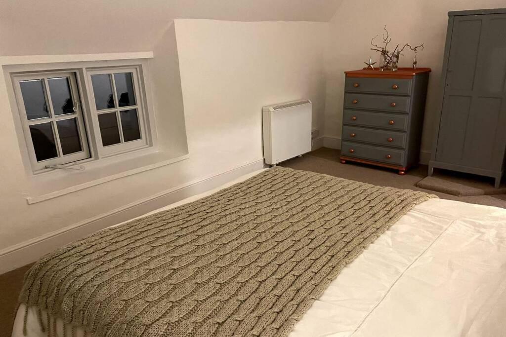 Cotswolds Cottage Ilmington With Wood Burning Stove & Bbq - Pet Friendly チッピング・カムデン エクステリア 写真